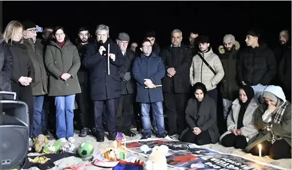 Veglia per Cutro: Monsignor Savino chiede verità sulle stragi di Stato