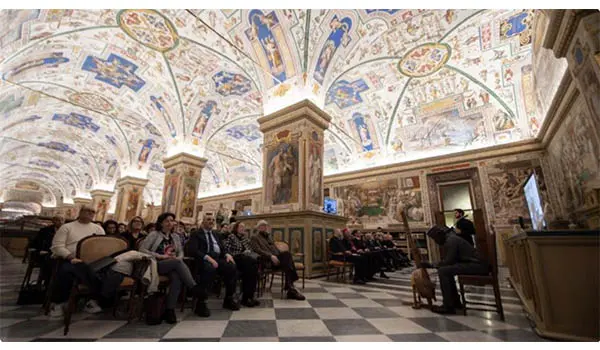 Papa Leone XIV inaugura la mostra AQVA alla Biblioteca Vaticana, un viaggio tra arte, acqua e memoria