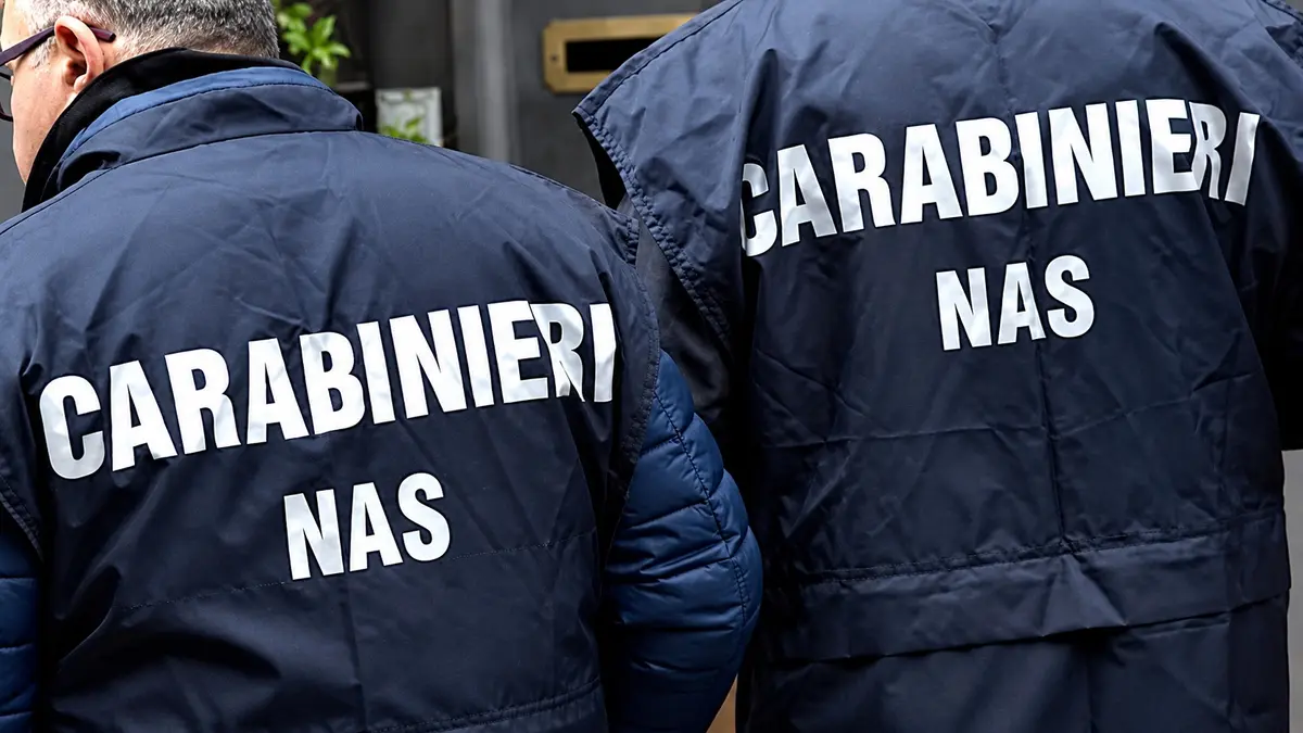 Blitz dei NAS a Taranto: chiusa RSA abusiva, tre arresti e sequestri per 300mila euro