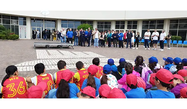 Educare Giocando: l’I.C. Mater Domini Nord Est Manzoni di Catanzaro fa canestro con il basket e i suoi giovani talenti
