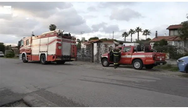 Incendio a Pozzuoli: donna di 65 anni muore tra le fiamme