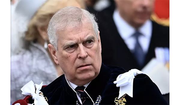 Principe Andrea rinuncia ai titoli: la monarchia britannica scossa dal caso Epstein