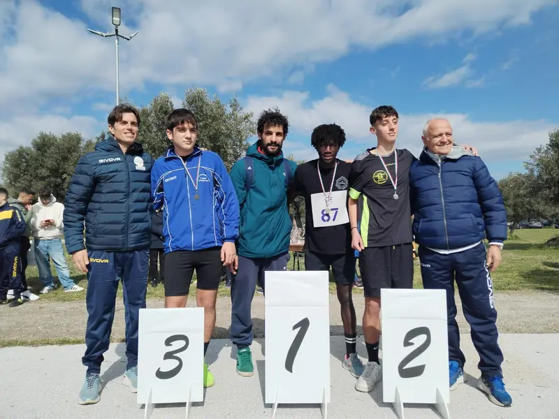 IIS Costanzo, Amadou Nije vince i provinciali di corsa campestre e scrive una bella storia di sport e integrazione 