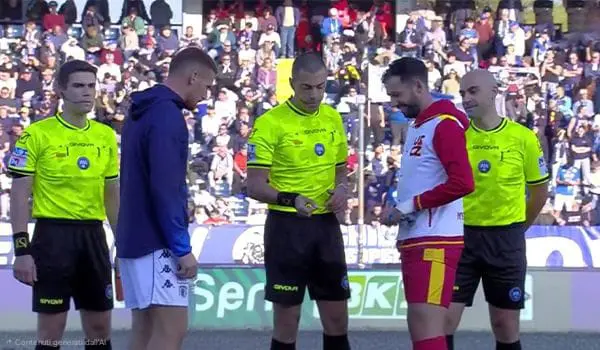 Empoli-Catanzaro 1-0. Un rigore di Shpendi piega i giallorossi per oltre un tempo in superiorità numerica.