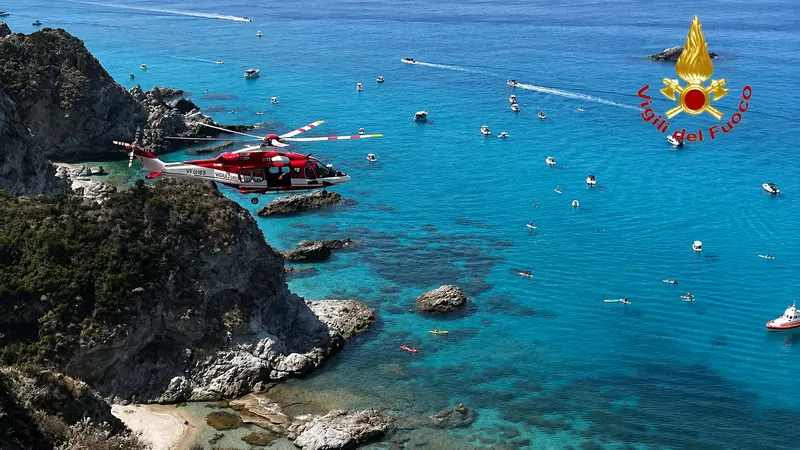 Capo Vaticano, 42enne cade dal promontorio del Belvedere dei Cannoni e viene recuperato con l’elicottero