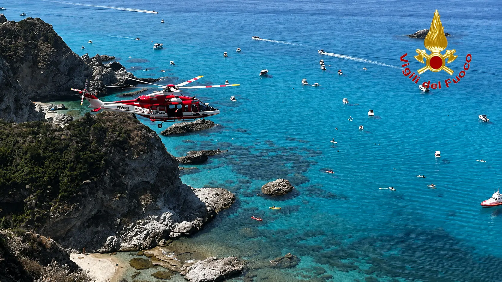 Capo Vaticano, 42enne cade dal promontorio del Belvedere dei Cannoni e viene recuperato con l’elicottero