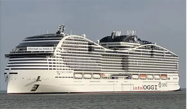 Msc Crociera interrotta: guasto ai motori elettrici, interviene la Guardia Costiera