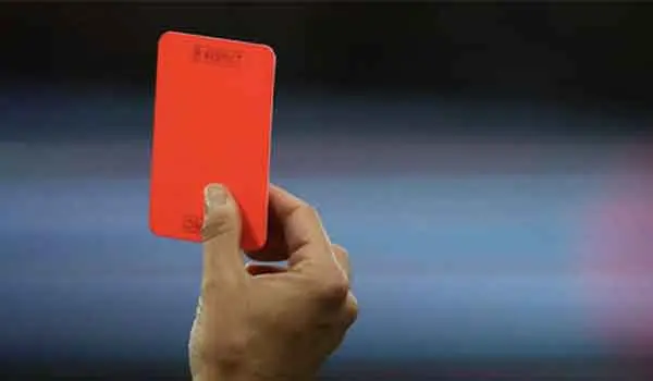 Aggressione all’arbitro in Seconda Categoria: capitano schiaffeggia il direttore di gara a Reggio Emilia