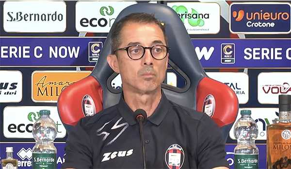 Crotone-Juventus Next Gen: Mister Longo: 'Leggerezza e coraggio, così il Crotone può conquistare i playoff' (Video)