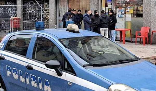 Milano, spari contro ultrà del Milan in pieno giorno: 27enne illeso, indagini in corso