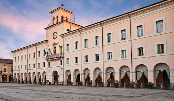 Sindaco di Cervia indagato per maltrattamenti: respinta la custodia cautelare