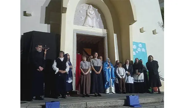 Luce, pace e applausi: Il grande successo del Teatro Spirituale