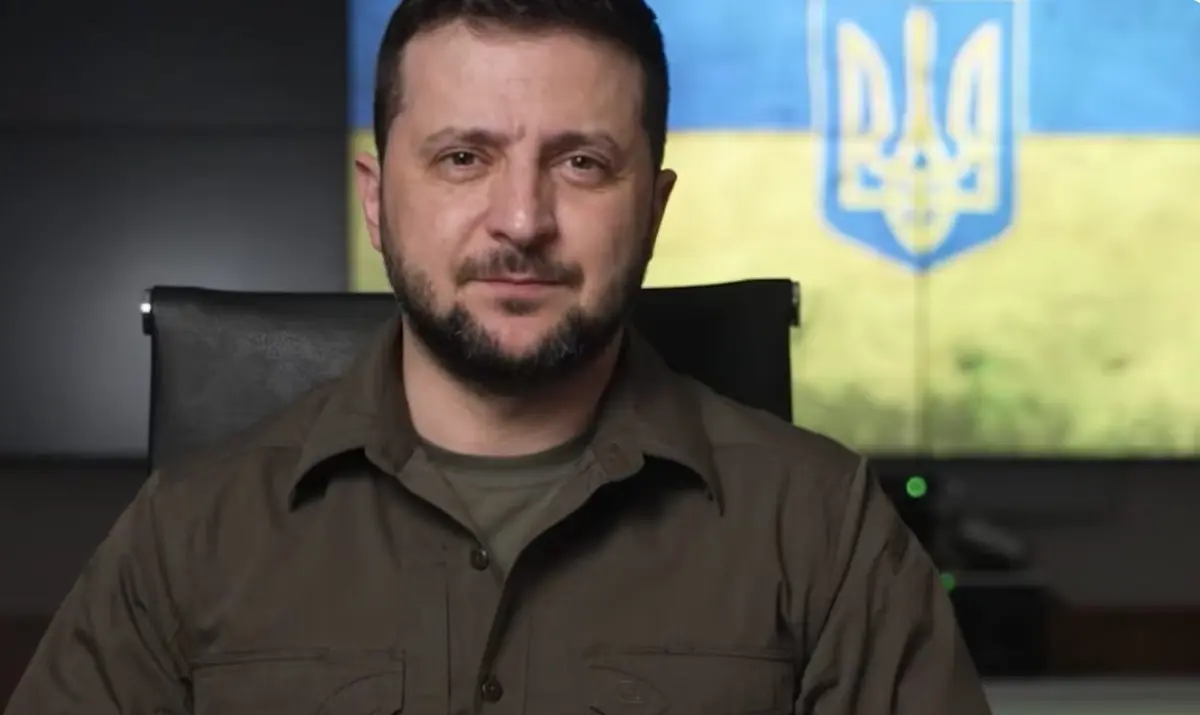 Zelensky avverte l'Occidente: sanzioni allentate alla Russia sono segno di debolezza