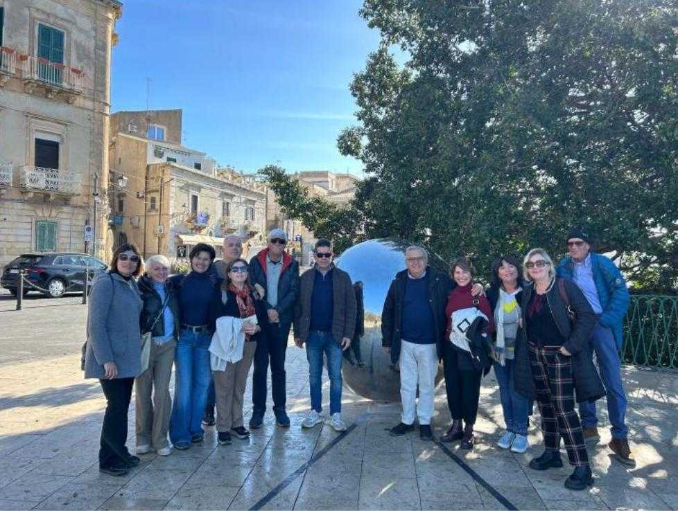 Largo Aretusa, Noi albergatori Siracusa: «In  attesa delle sfide per il Pi Greco Day, guide e albergatori si incontrano»