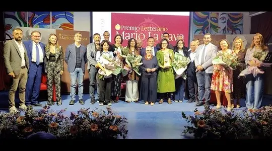 Bovalino: “I giorni di vetro” di Nicoletta Verna, vince l’VIII^ edizione del Premio Letterario “Mario La Cava”