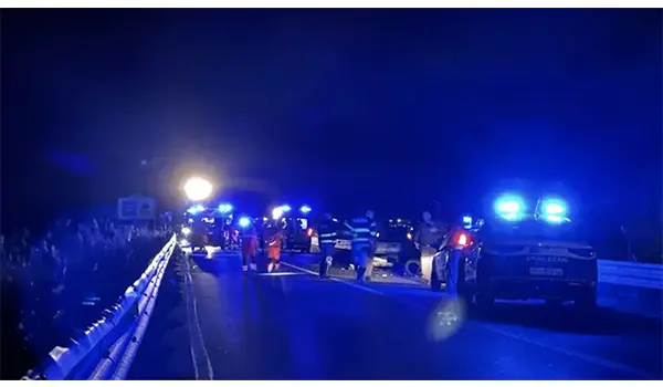 Tragedia sulla SS18 nel Cosentino: 47enne investito e ucciso da un furgone