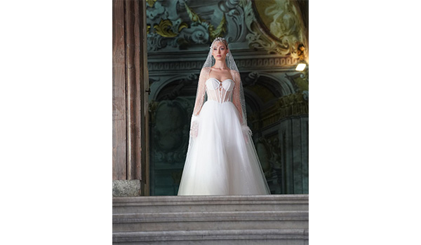 Gianni Molaro presenta la sua nuova collezione sposa alla Reggia di Portici