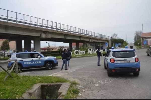 Maxi operazione di controllo della Polizia a Cirò Marina.