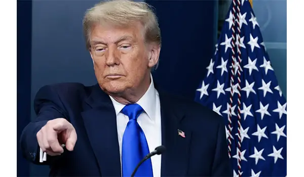 Guerra Iran-USA, Trump alza la pressione su Teheran: “Accordo subito o reagiremo con più forza”