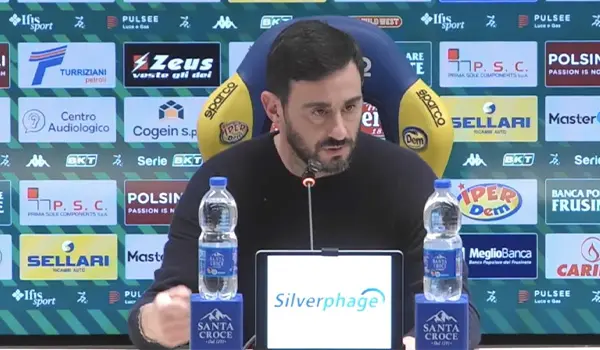 Frosinone-Catanzaro 2-0, Aquilani nel post-gara: “Abbiamo giocato alla pari, non meritavamo la sconfitta” (Video)
