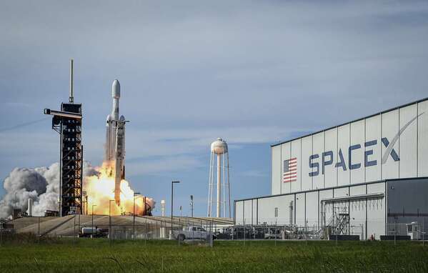 SpaceX, successo storico per il decimo test di Starship: raggiunti tutti gli obiettivi di missione