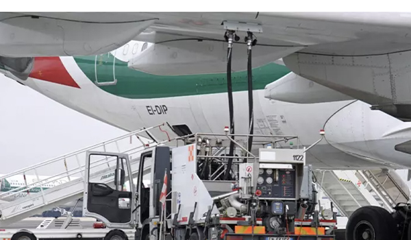 Aeroporti senza carburante in Italia: cosa sta succedendo e quali rischi per i voli estivi