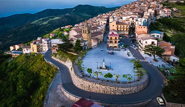 V Festival di Poesia “Paolo Prestigiacomo” Un fine settimana tra poesia, cultura e memoria a San Mauro Castelverde (PA)