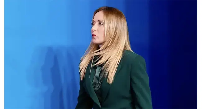 Meloni: l'Europa deve difendere i confini e colpire i trafficanti di migranti