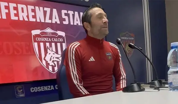 Cosenza–Siracusa, campanello d’allarme per Buscè: squadra in calo e pressing sui play-off. Video