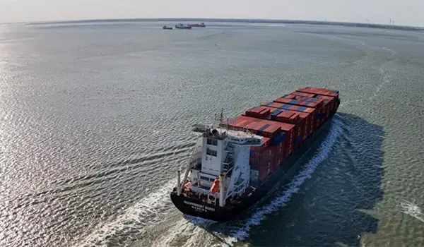 Guerra; Stretto di Hormuz, Emirati pronti all’intervento con gli alleati