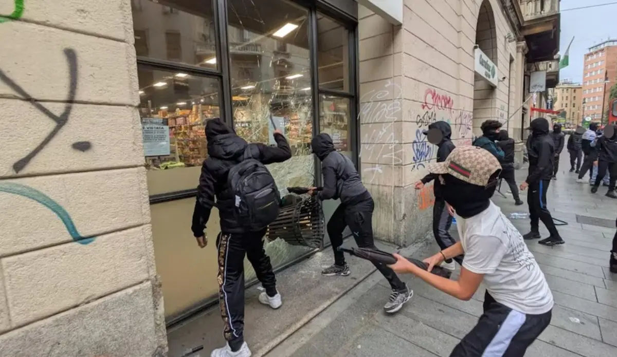 Milano, la maggior parte dei fermati per i disordini sono minorenni