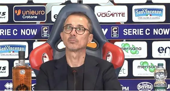 Crotone-Latina 4-0, Longo: "Il sogno ha fame. Proviamoci tutti insieme" (Video)