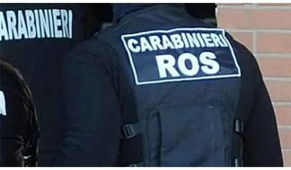 Piromalli, operazione “Res Tauro”: blitz del Ros a Gioia Tauro, arrestato il boss e altre 25 persone