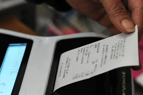 Scontrini POS, stop all’obbligo di conservazione: cosa cambia con il nuovo decreto PNRR