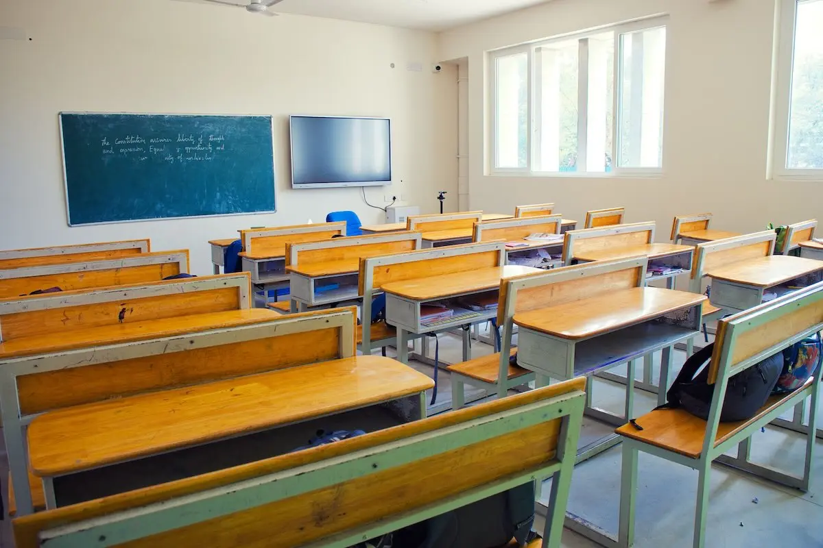 Ispezione al liceo Amaldi di Novi Ligure per un invito sul registro elettronico