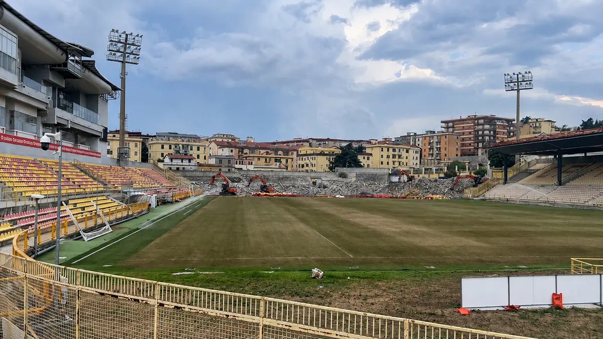 Stadio Ceravolo, Catanzaro Club “Floriano Noto” di Sellia Marina: “Basta rallentamenti, ora servono certezze”