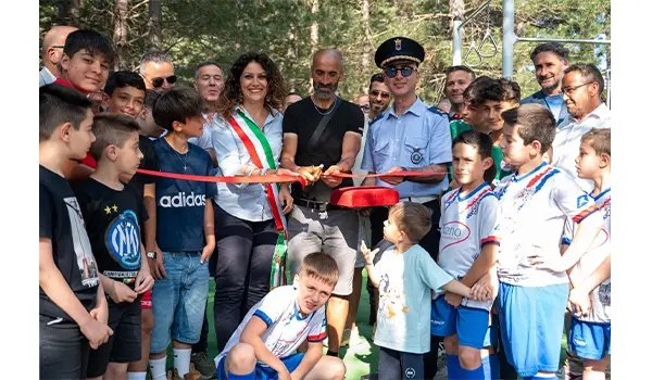 San Giovanni in Fiore, nuova palestra all’aperto nel Parco comunale: la Sindaca Succurro annuncia il completamento dell’area fitness