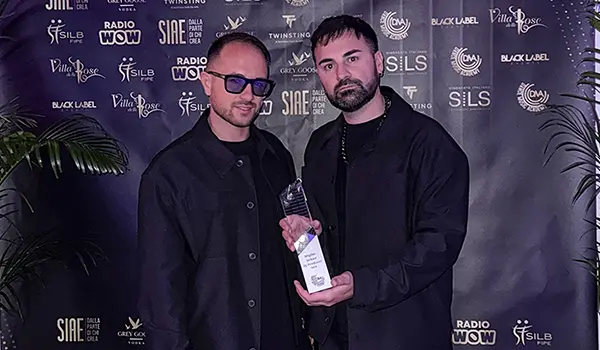 Dance Music Awards 2025: i djs/producers di Pescara SMOOTHIES premiati come Miglior Urban DJ Producer 2024 d’Italia