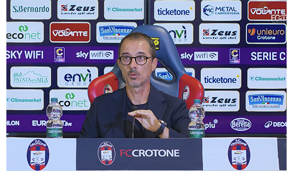 Crotone – Monopoli 0-1: Longo analizza la sconfitta e invita alla crescita mentale. Video