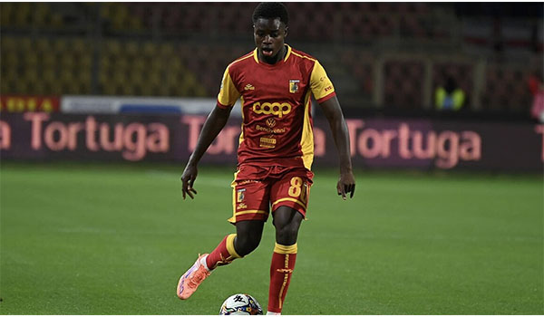 Alphadjo Cisse MVP della 10ª giornata di Serie B: talento, forza e continuità nel Catanzaro