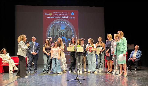 Conto alla rovescia per la cerimonia di premiazione della 5° edizione di Giovanil...Mente di AIParC Lamezia Terme