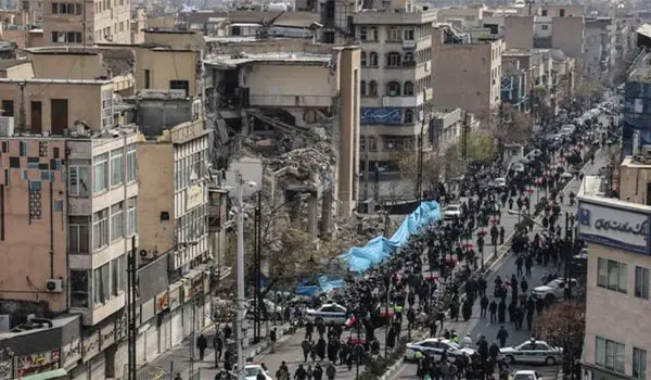 Guerra in Medio Oriente: missile contro base italiana a Erbil, petrolio oltre 100 dollari