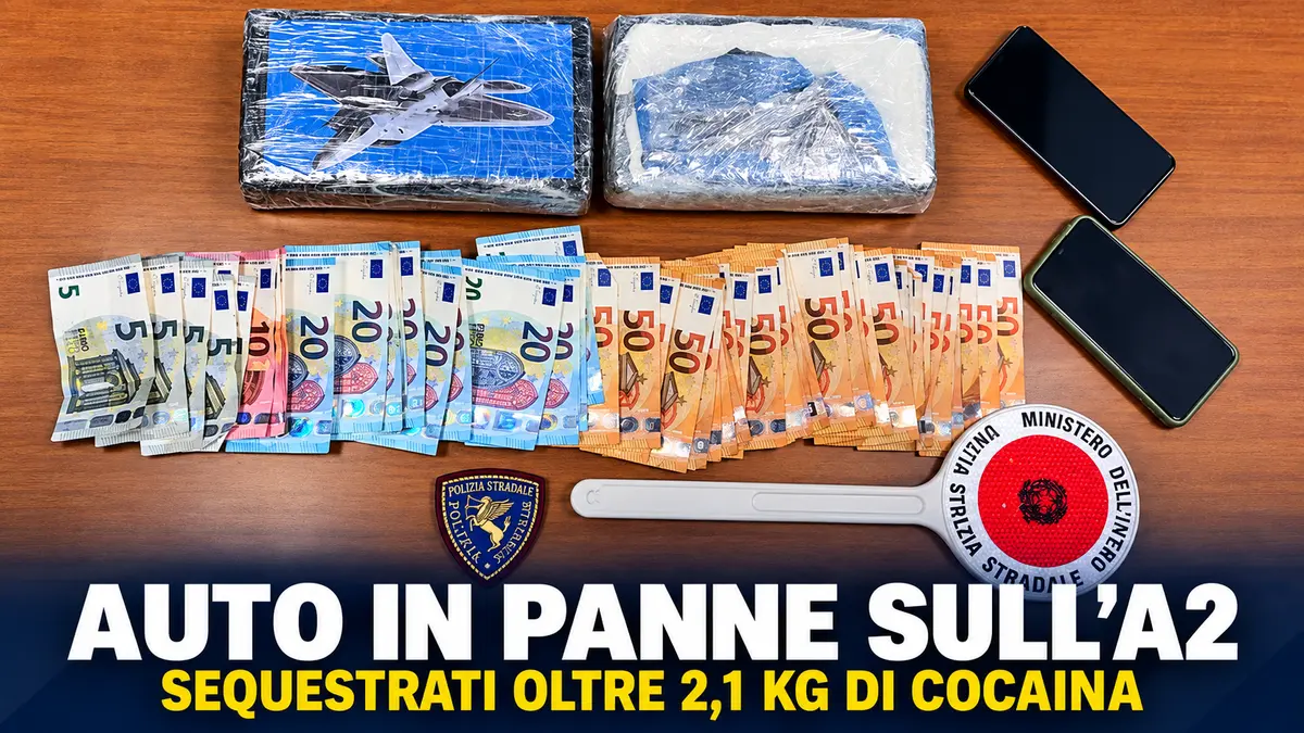 Auto in panne sull’A2 a Lamezia Terme: trovati oltre 2,1 chili di cocaina nel bagagliaio