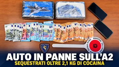 Auto in panne sull’A2 a Lamezia Terme: trovati oltre 2,1 chili di cocaina nel bagagliaio