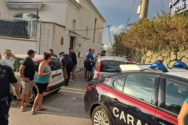 Sparatoria a Forio d’Ischia: tre morti e una donna ferita grave