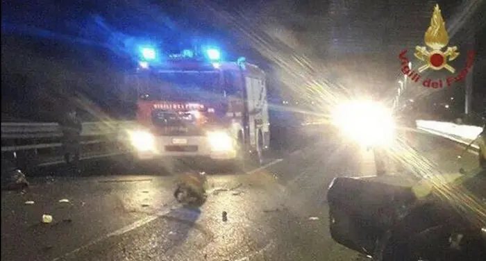 Roma, tragedia sul Grande Raccordo Anulare: muore 35enne dopo aver prestato soccorso