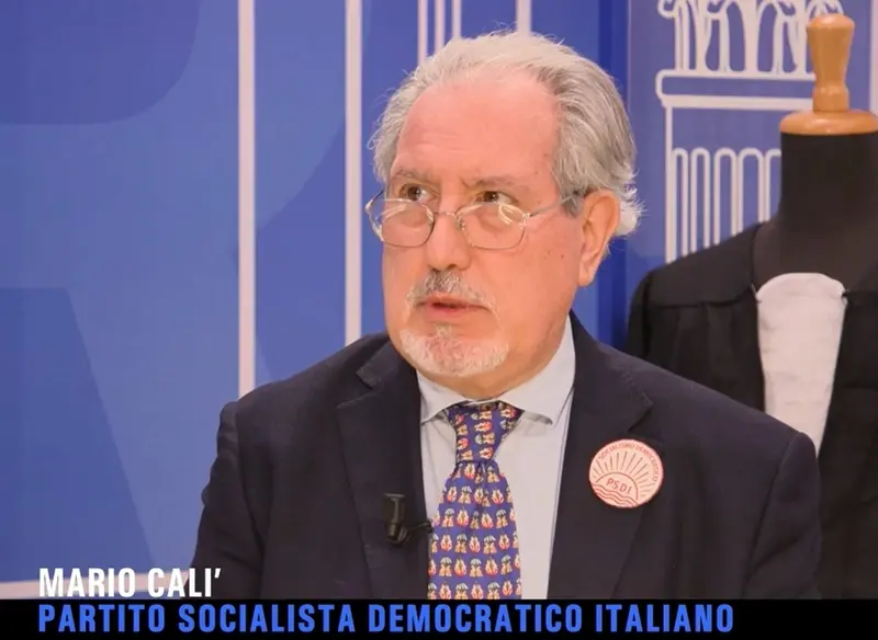 Il Segretario Nazionale del PSDI, Mario Calì, stigmatizza il grave attacco di Giorgia Meloni alla kermesse PLPL. Intollerabile ingerenza del Presidente del Consiglio per legittimare il fascismo strumentalizzando la Costituzione