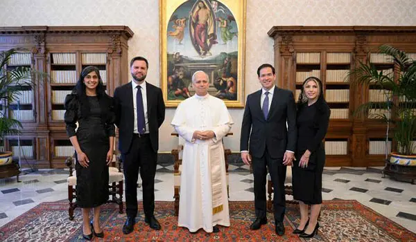Papa Leone XIV: “È il tempo di costruire ponti”. Incontro con Vance e appello per la pace tra i popoli