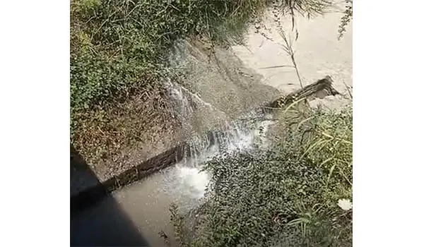 Catanzaro, perdita idrica nel quartiere marinaro (Video)
