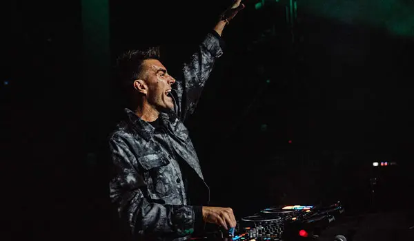 Gabry Ponte Live a Villapiana: il 12 agosto all’Anfiteatro del Centro Polivalente, evento di punta dell’estate 2025